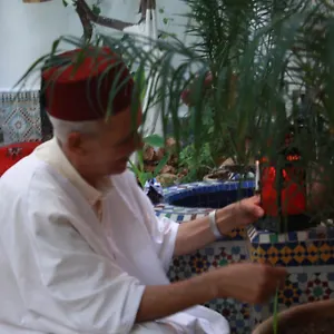 احجز هنا