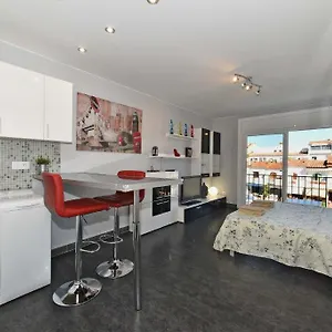 https://d-lux-studio.catalonia-hotels.com